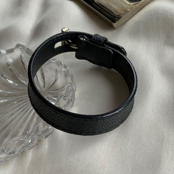 Louis Vuitton Checkered damier bracelet - Picture 4 of 9